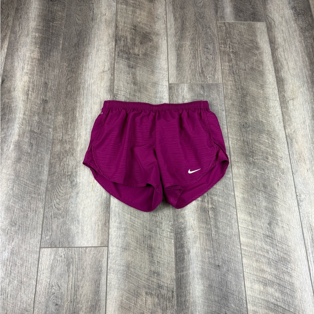 Nike Magenta Shorts‎